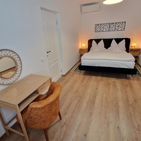 Maximus Apartments Sighisoara Bagian luar foto