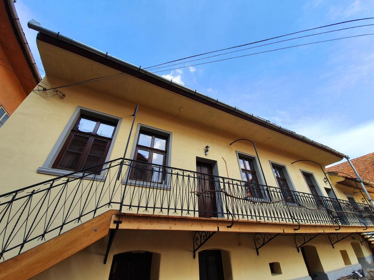 Maximus Apartments Sighisoara Bagian luar foto